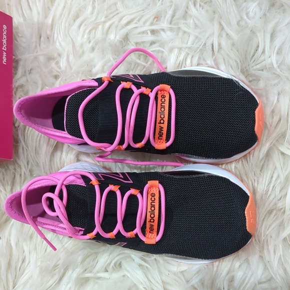 Brand new New Balance shoes - Picture 1 of 5
